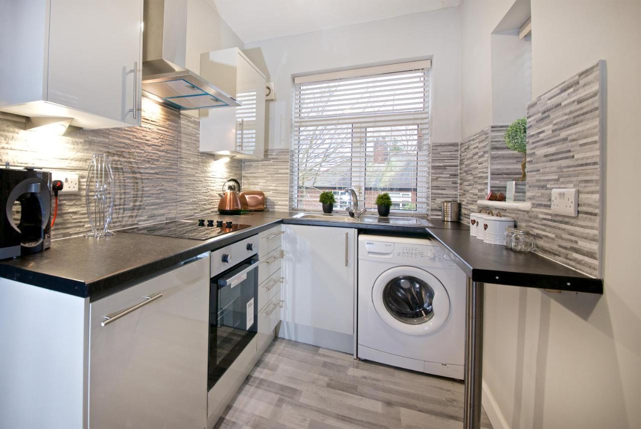 Beautiful Cozy Home With Free Parking مانشستر المظهر الخارجي الصورة