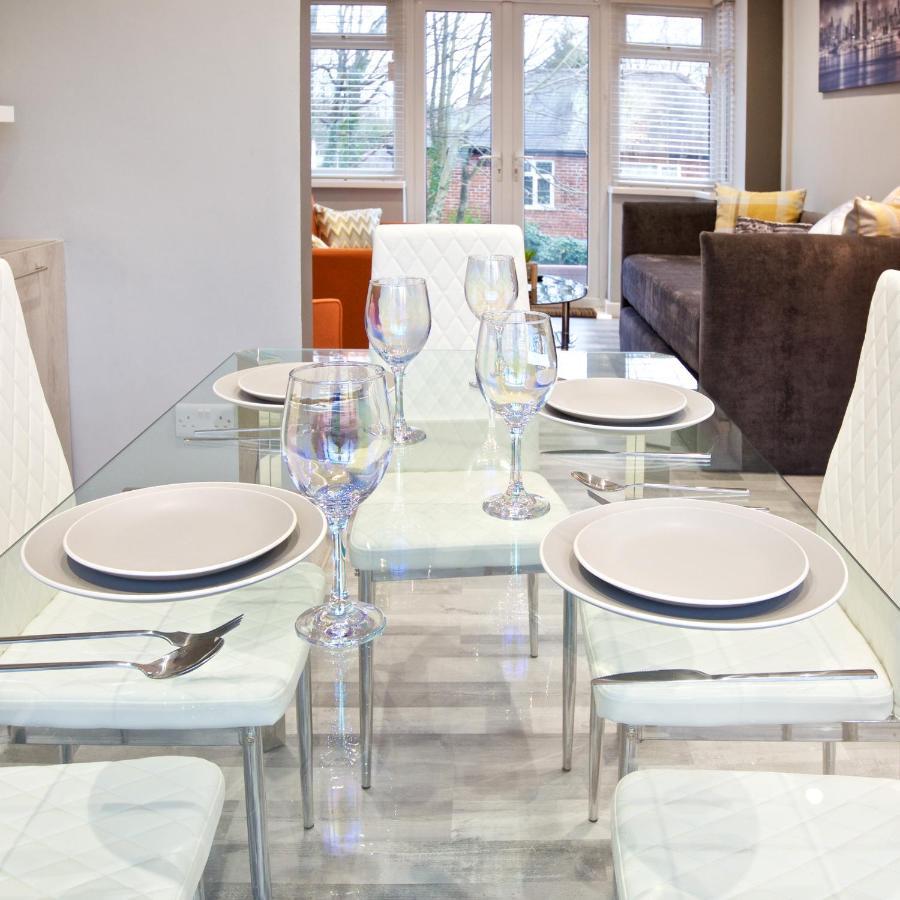 Beautiful Cozy Home With Free Parking مانشستر المظهر الخارجي الصورة